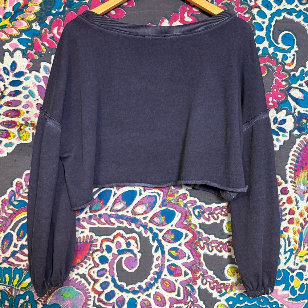 ANTHROPOLOGIE Vintage Look Cropped Oversized Navy Blue Sweatshirt Raw Hem Large - Picture 4 of 11